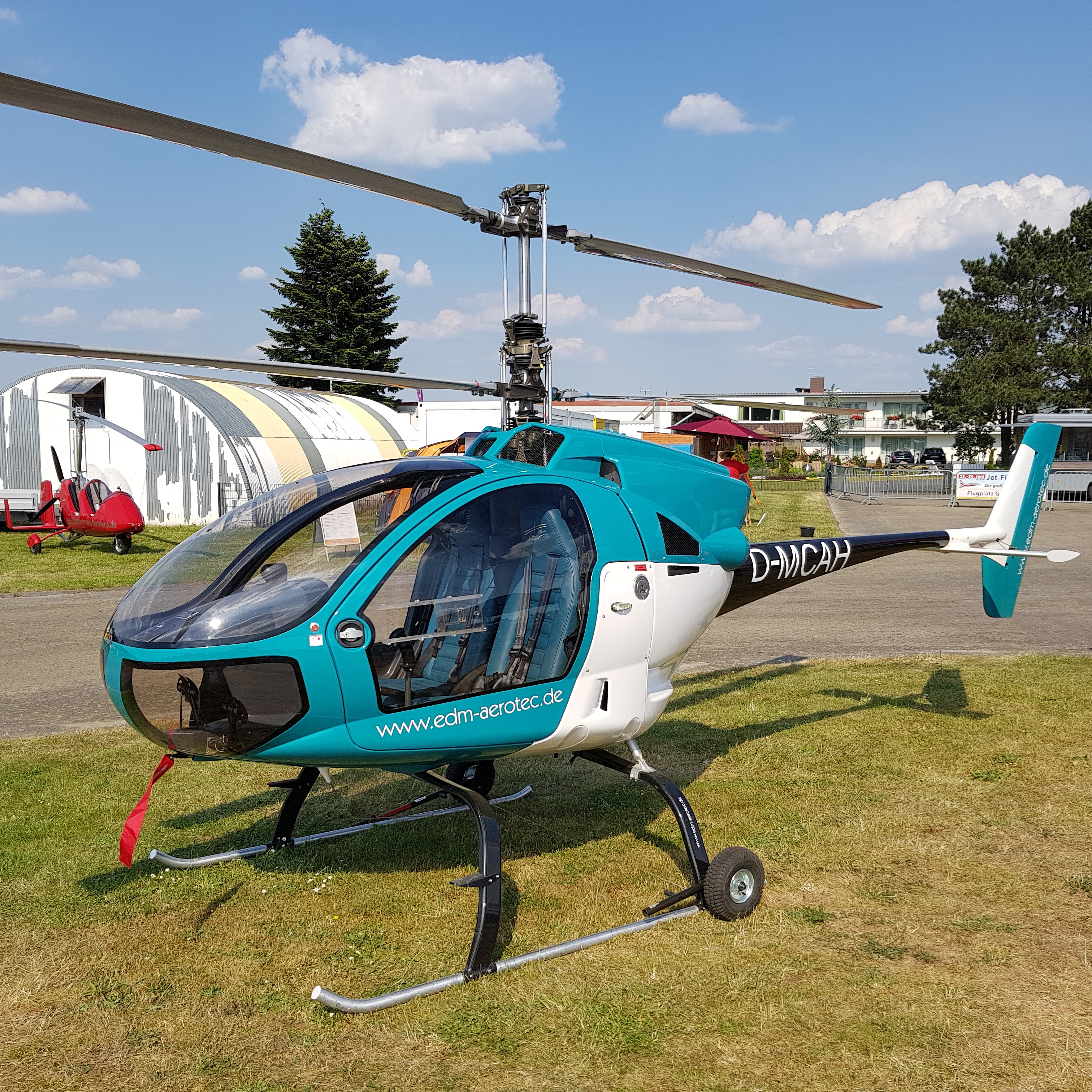 UL-Hubschrauber edm aerotec